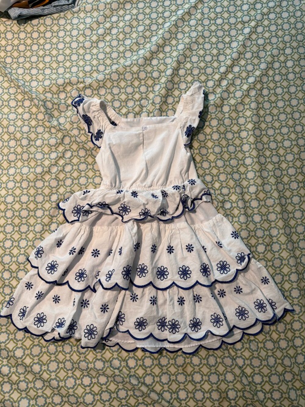 Counting Daisies Girls 5T White Blue Floral Embroidered Tiered Summer Dress